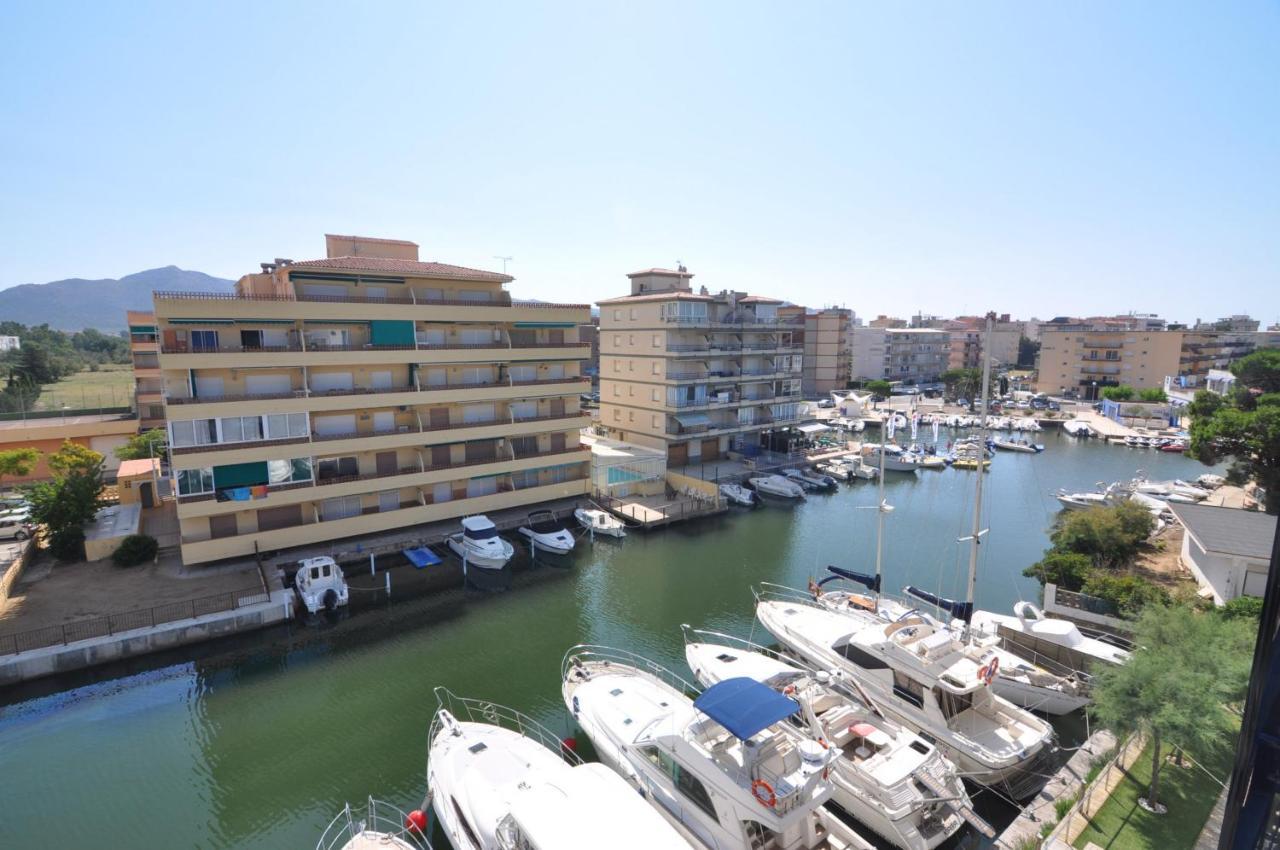 Rnet - Apartments Roses Port Trebol Exterior photo