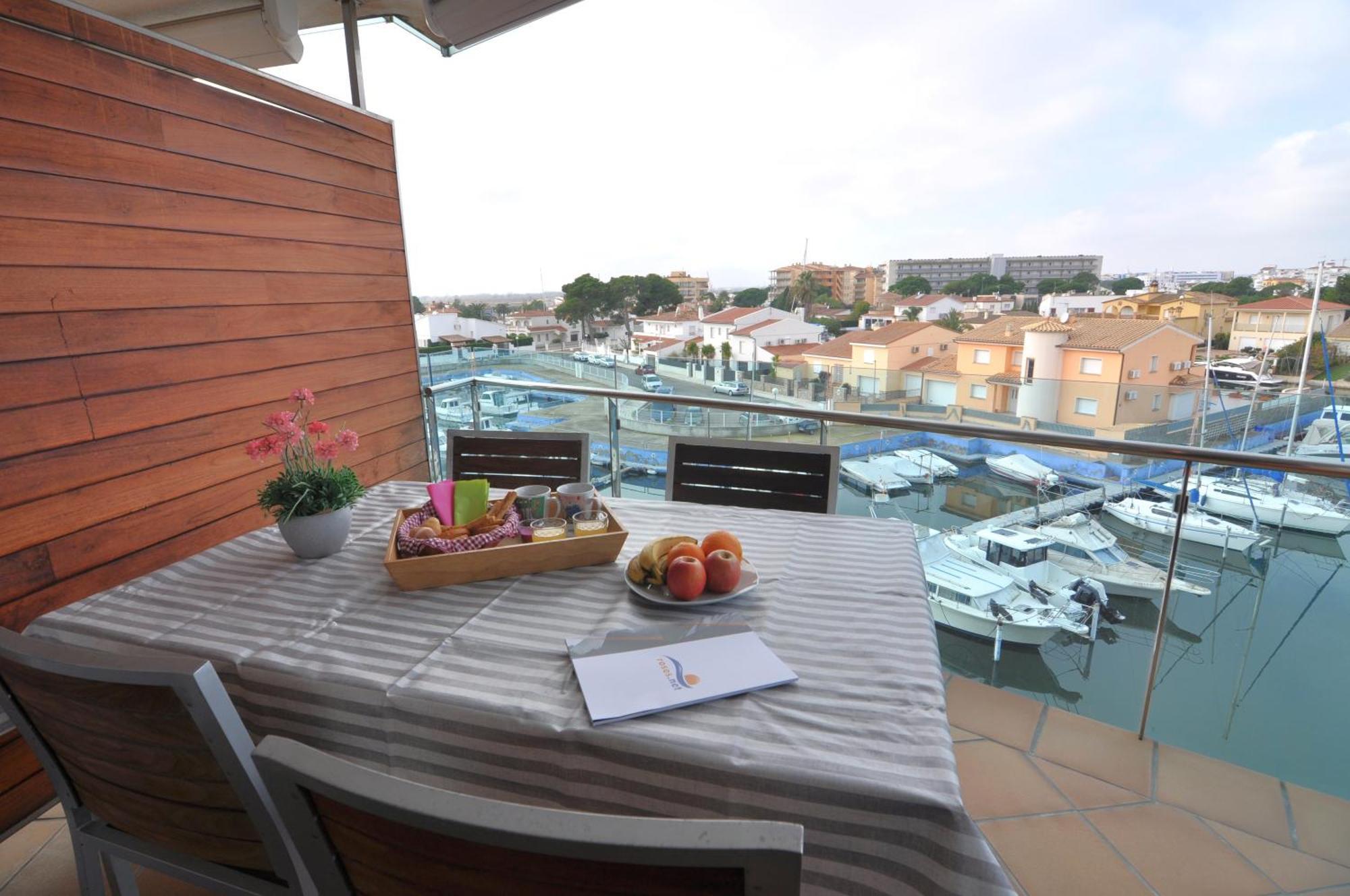 Rnet - Apartments Roses Port Trebol Exterior photo