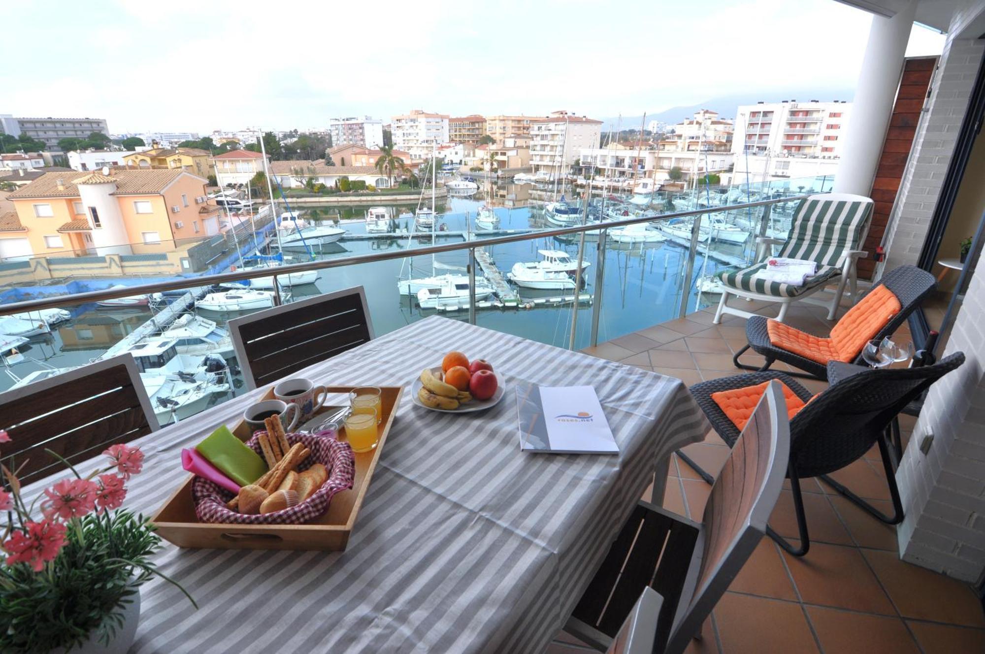 Rnet - Apartments Roses Port Trebol Exterior photo