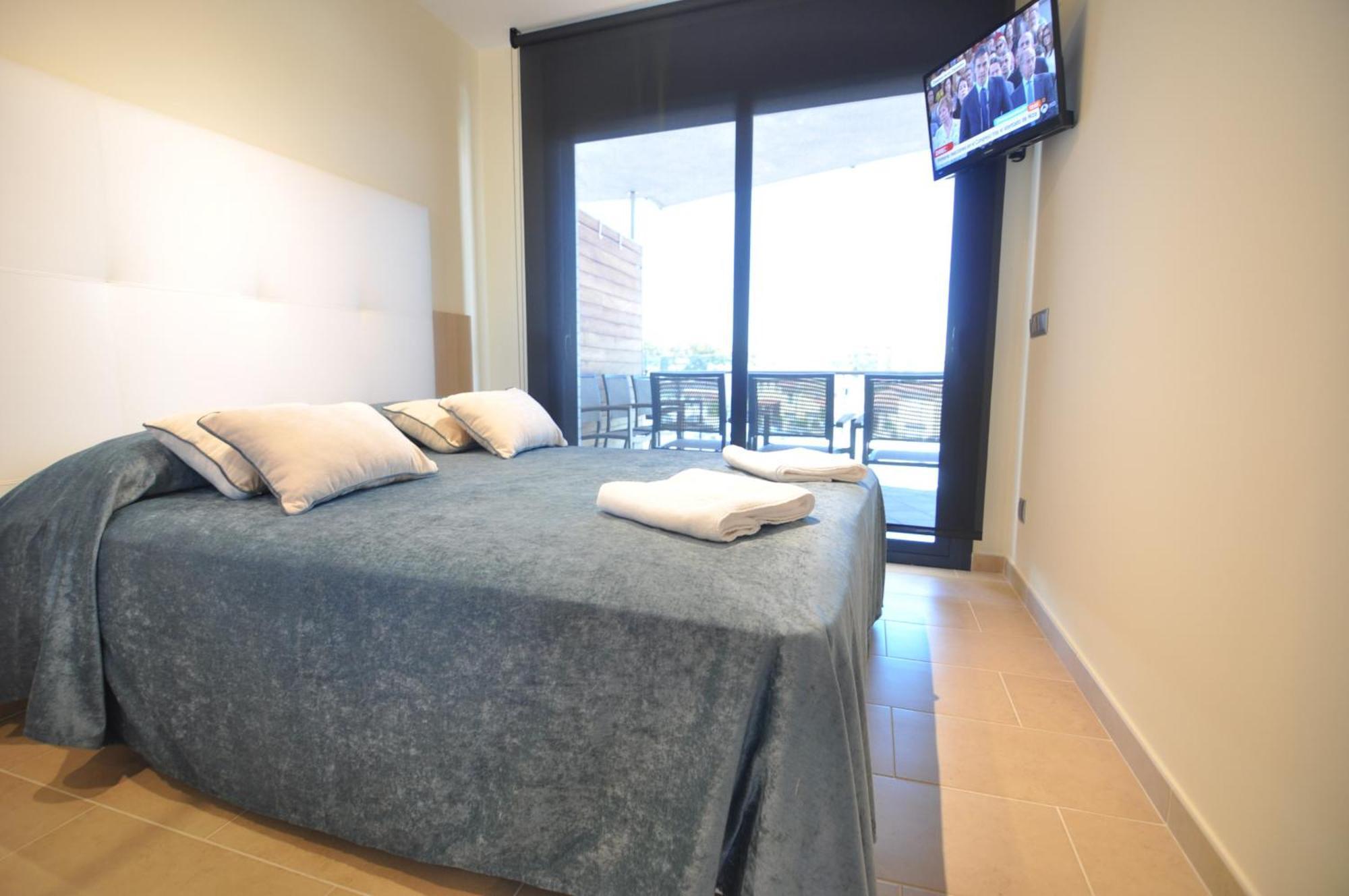 Rnet - Apartments Roses Port Trebol Exterior photo